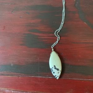 White stone necklace